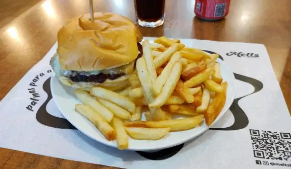 o combo do melhor smash burguer de sao paulo sp vem com batata frita