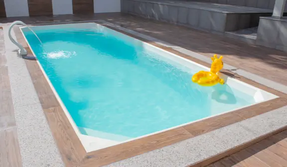 a melhor piscina de fibra
