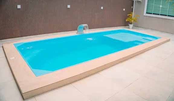 piscina em fibra